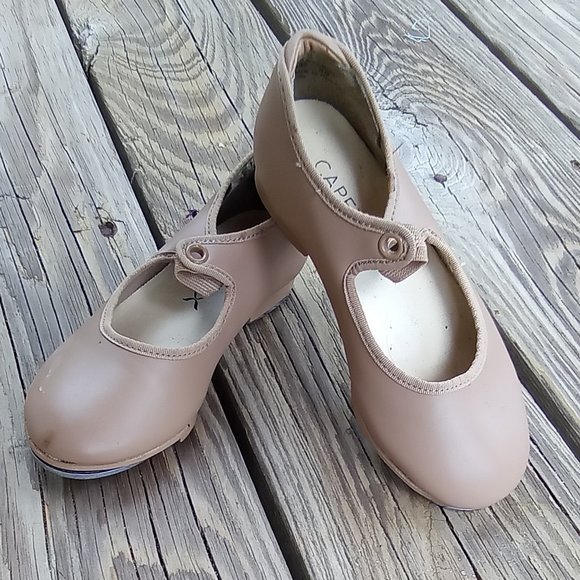 Capezio Shoes Capezio Girls Tan Tap Dance Shoes Size 1m Poshmark